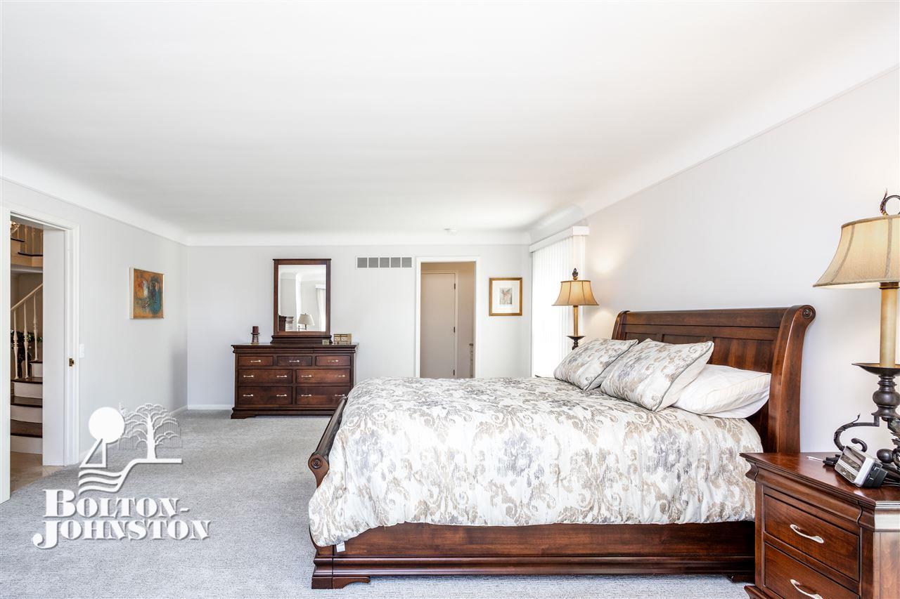 53 Stonehurst Road Grosse Pointe, MI 48236 - Photo 29 of 71 31374249-28.JPG
