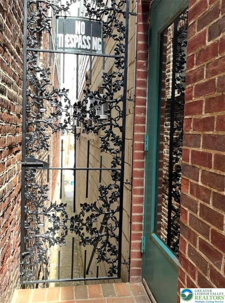 606 West Broad Street, Unit F Bethlehem, PA 18018 - Photo 4 of 12