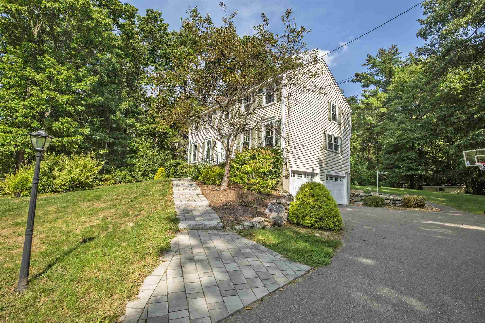 9 Ballard Road Derry, NH 03038 - Photo 3 of 22