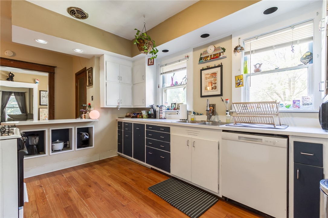 370 Pearl Street Rochester, NY 14607 - Photo 13 of 29