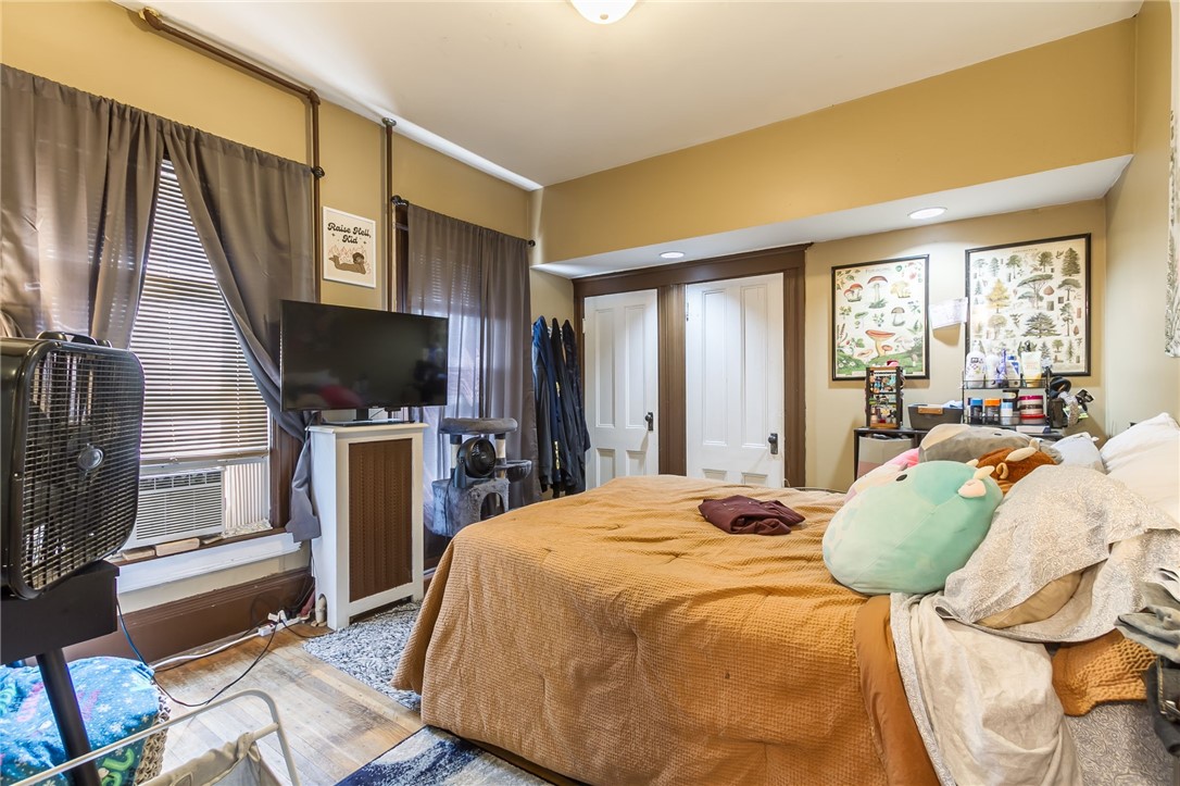 370 Pearl Street Rochester, NY 14607 - Photo 15 of 29