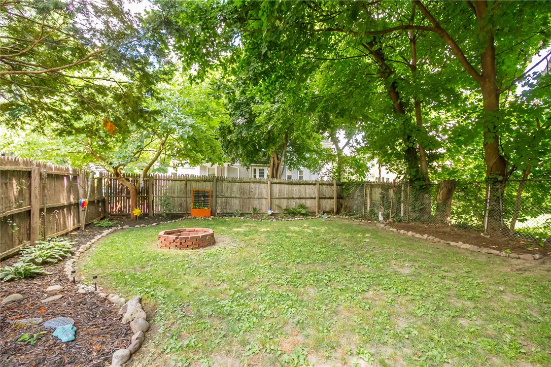 370 Pearl Street Rochester, NY 14607 - Photo 25 of 29