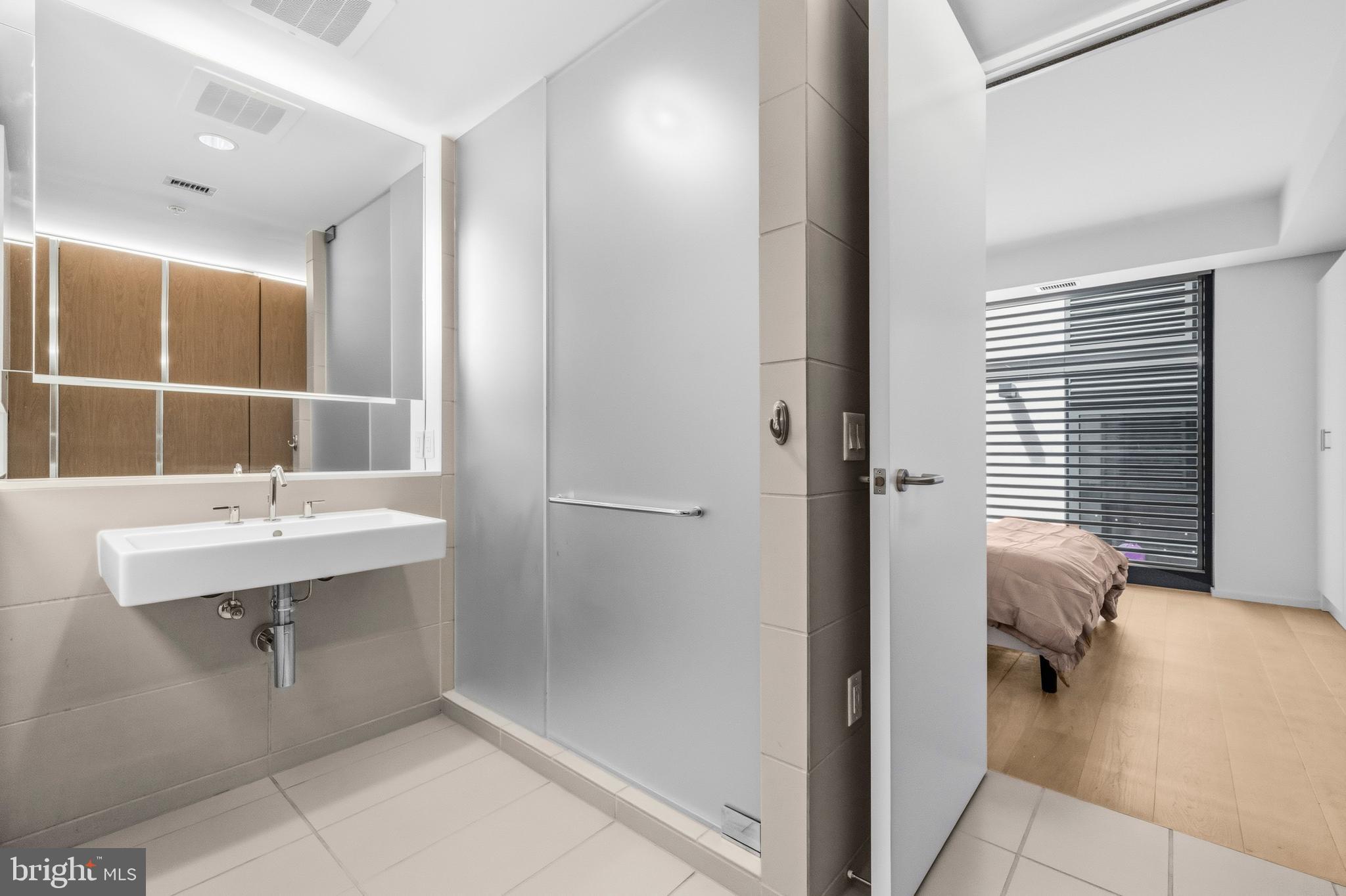 925 H Street Northwest, Unit 315 Washington, DC 20001 - Photo 25 of 46