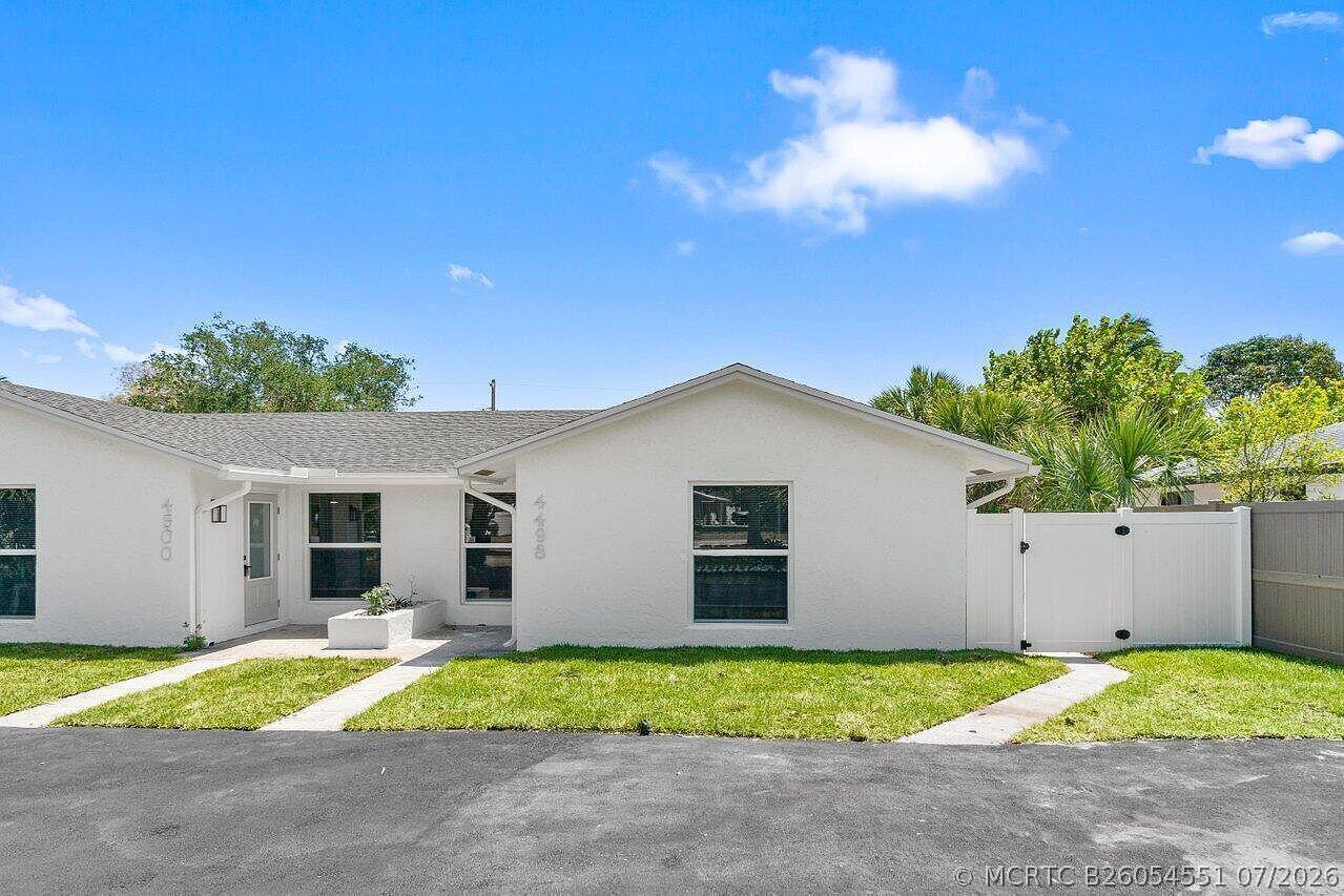 4498 Northwest 2nd Avenue Boca Raton, FL 33431 - Photo 2 of 10 Front Duplex