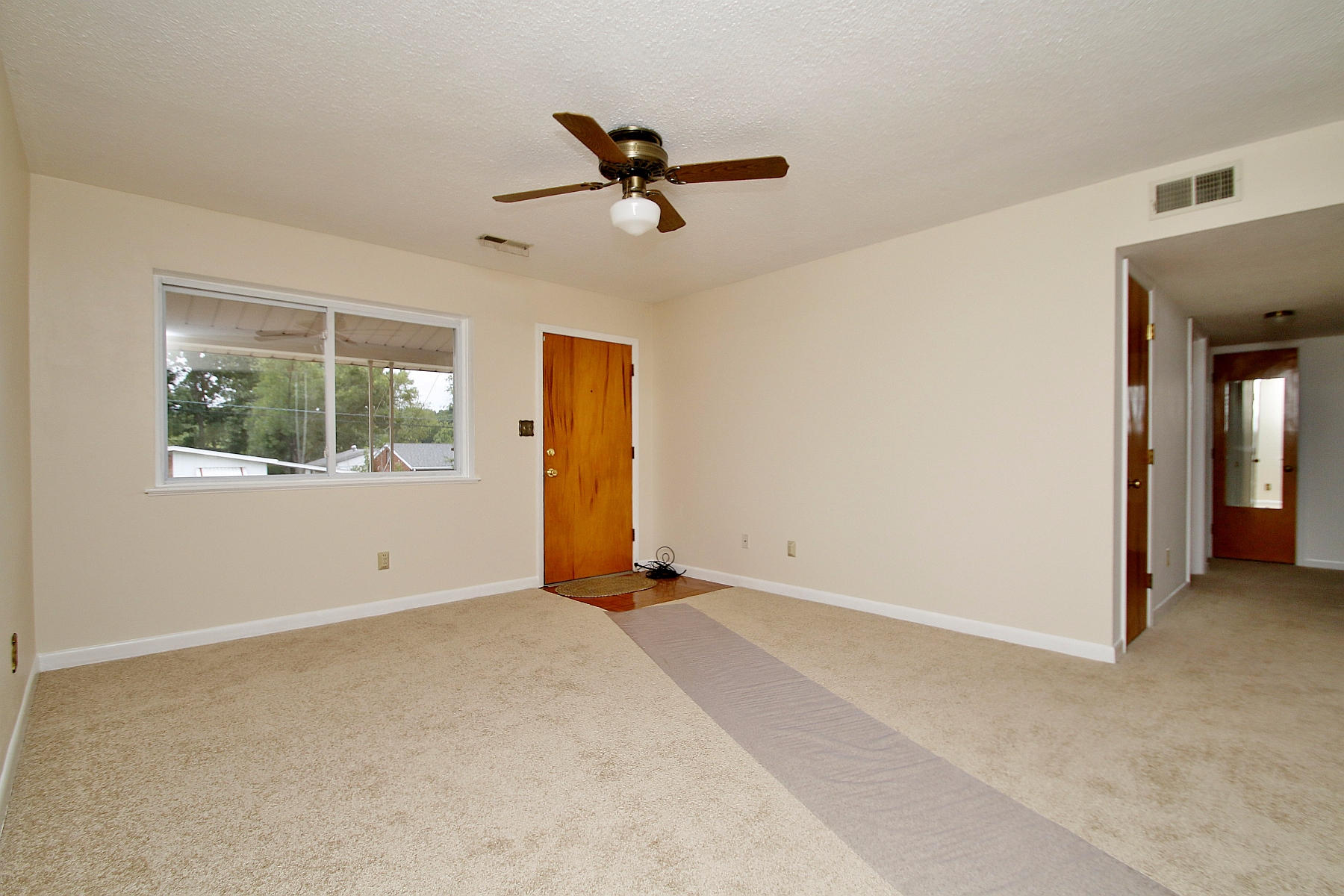 4709 Desi Road Northwest Roanoke, VA 24017 - Photo 6 of 30 _MG_4833