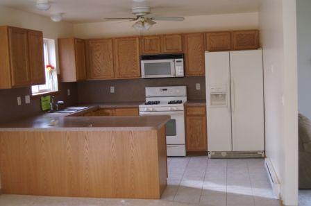 671 Edinburgh Road Bushkill, PA 18324 - Photo 4 of 9 Kitchen