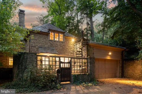 a picture of floor plan