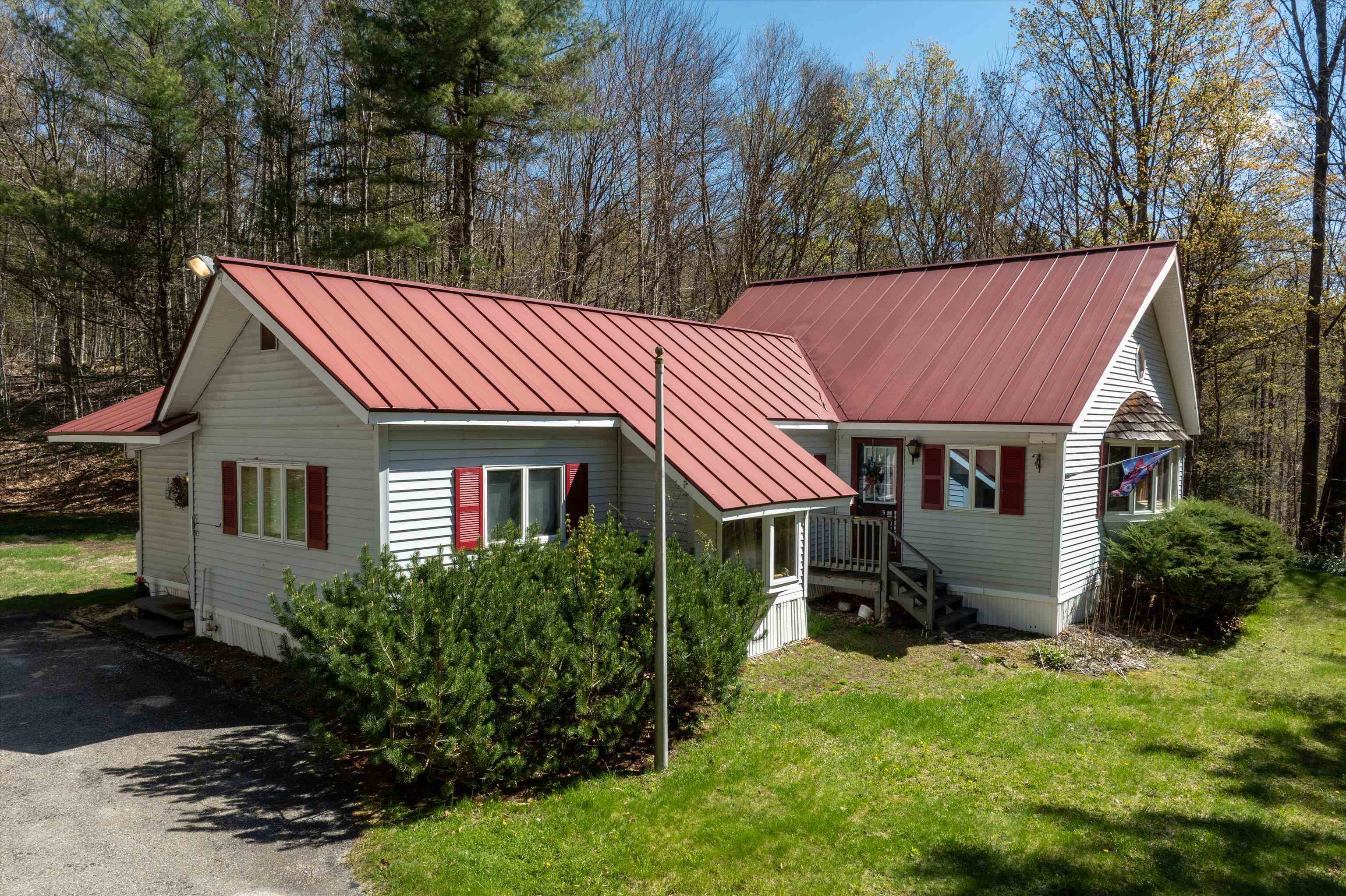 1417 Dublin Road Plymouth, VT 05149 - Photo 26 of 39