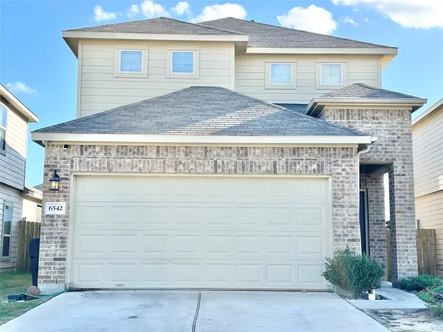 $252,500 | 6542 Castle Loch Court, Houston, TX 77048