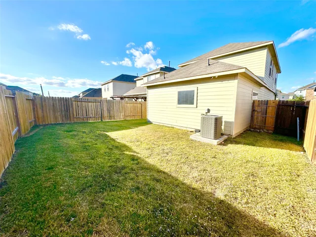 $252,500 | 6542 Castle Loch Court, Houston, TX 77048