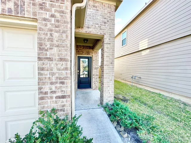 $252,500 | 6542 Castle Loch Court, Houston, TX 77048