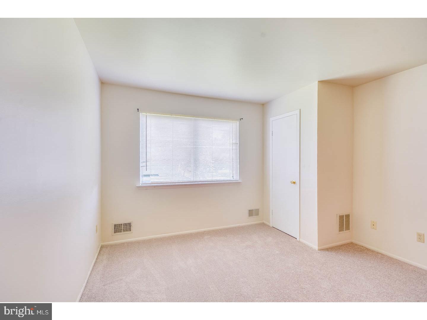 708 Woodchip Road Lumberton, NJ 08048 - Photo 3 of 19
