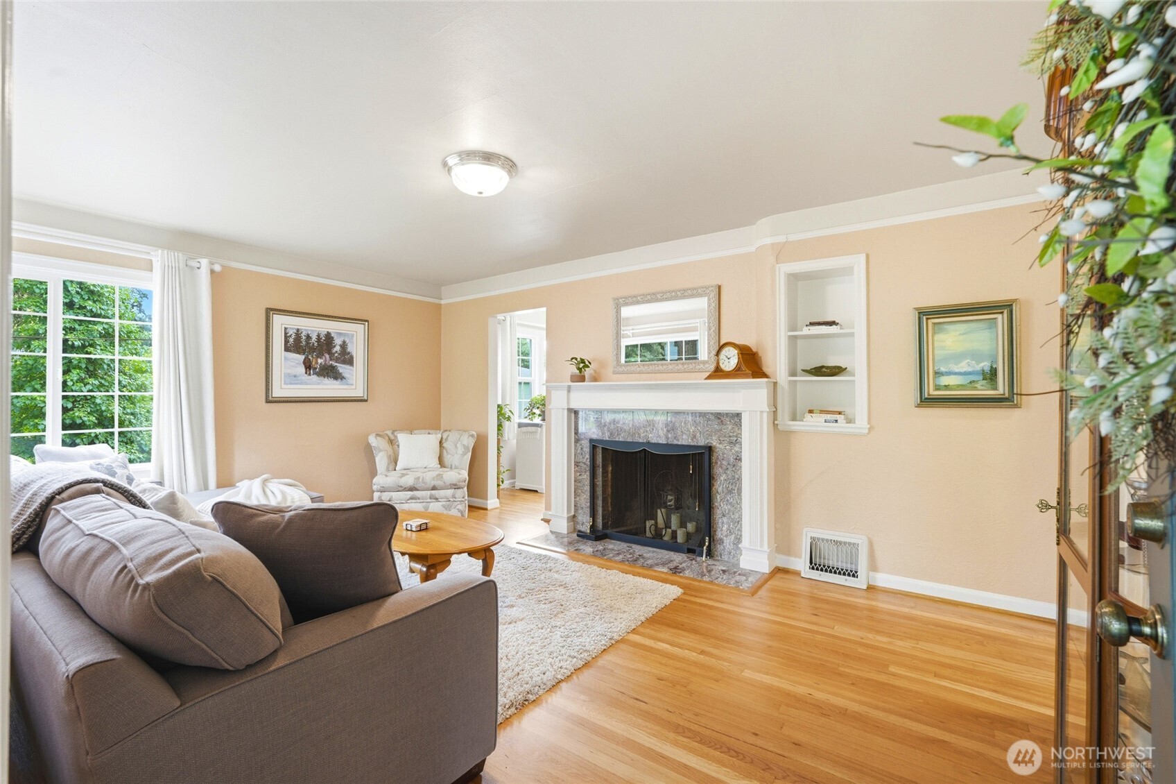236 Southwest 166th Place Normandy Park, WA 98148 - Photo 4 of 39