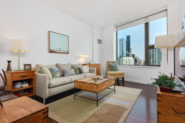 501 North Clinton Street, Unit 3203 Chicago, IL 60654 - Photo 28 of 35