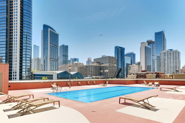 501 North Clinton Street, Unit 3203 Chicago, IL 60654 - Photo 34 of 35