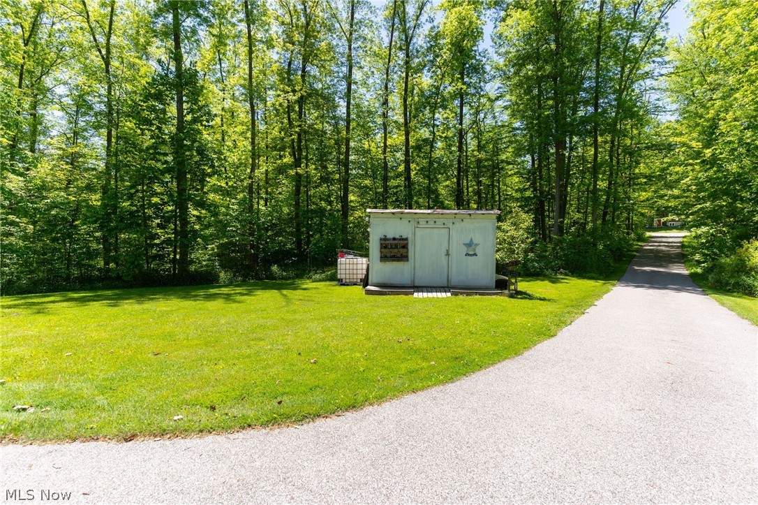 11795 Kile Road Chardon, OH 44024 - Photo 5 of 23