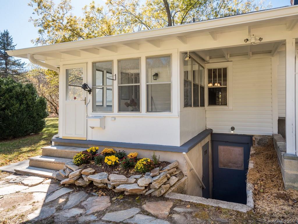 598 Morgan Hill Road Fairview, NC 28730 - Photo 20 of 24 Gallery Image 20