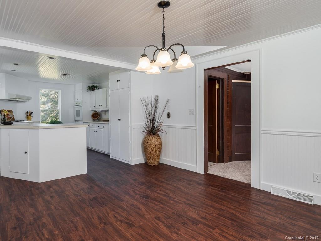 598 Morgan Hill Road Fairview, NC 28730 - Photo 7 of 24 Gallery Image 7