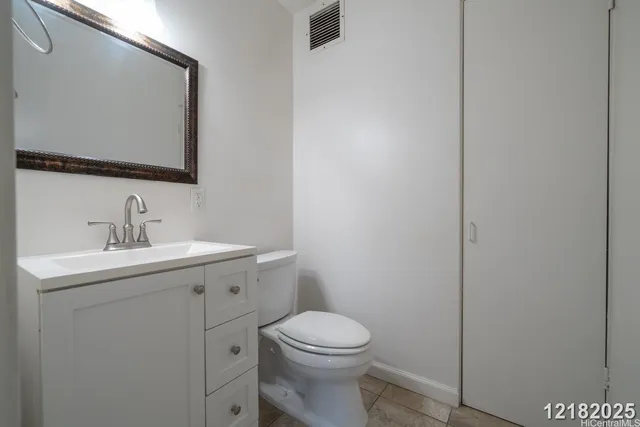 $2,700 | 98-448 Kilinoe Street, Unit 907, Aiea, HI 96701