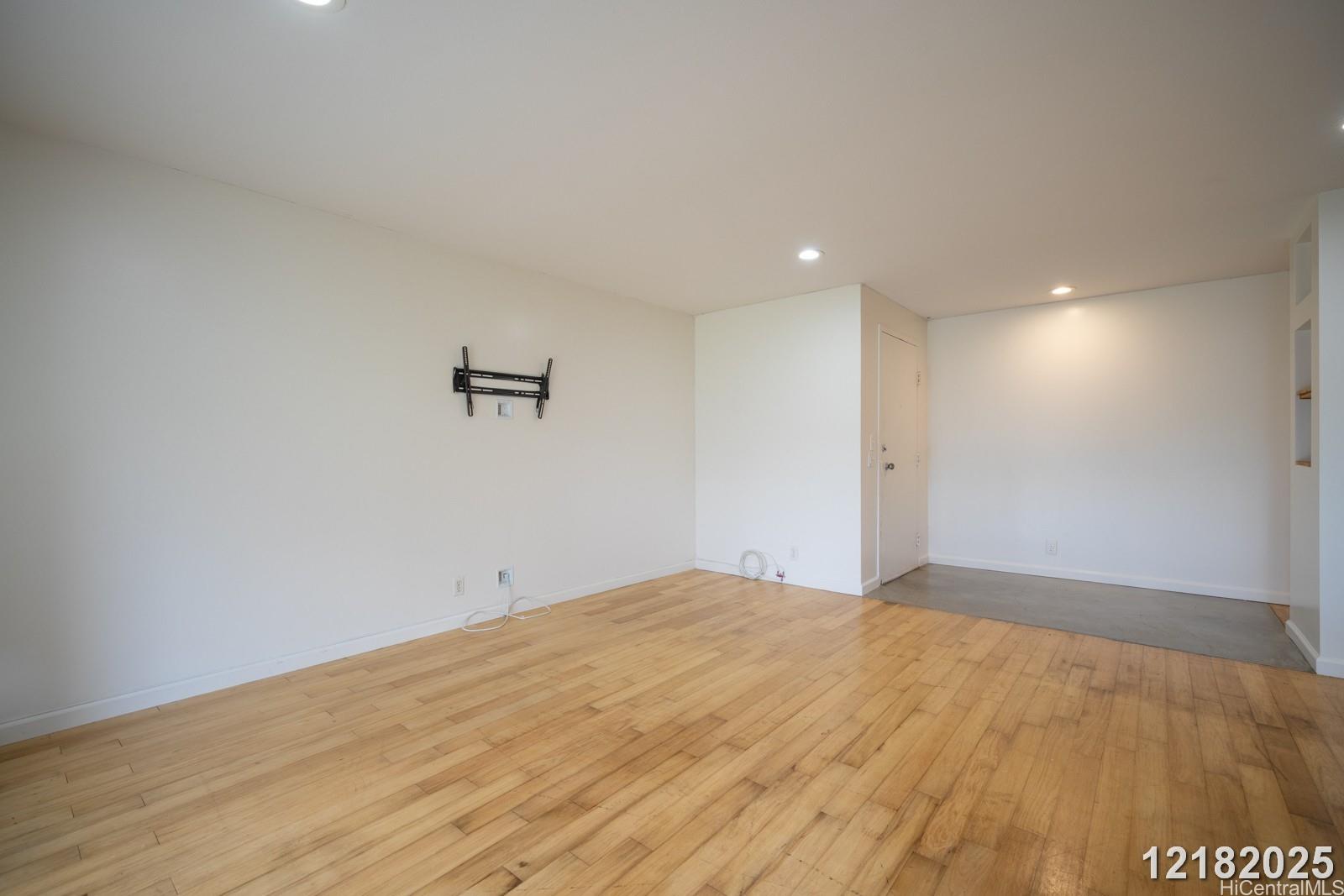 98-448 Kilinoe Street, Unit 907 Aiea, HI 96701 - Photo 10 of 25