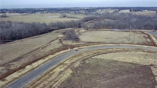 $183,100 | 14412 Stringtown Ct Lake, Lee's Summit, MO 64086