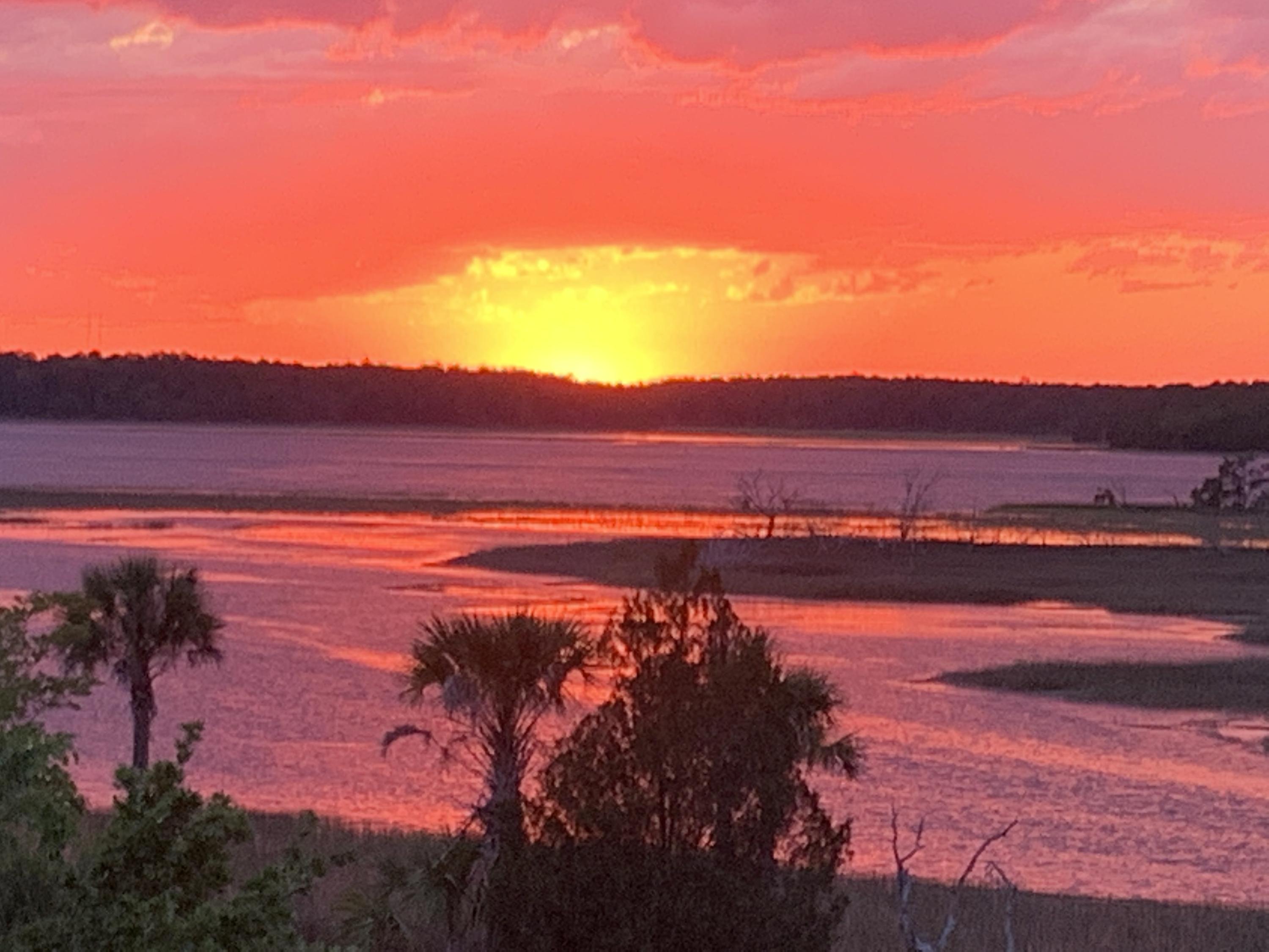 2525 Ballast red sunset