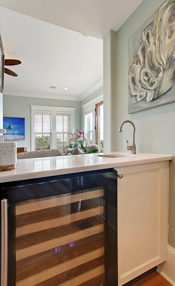 2525 Ballast Point Mount Pleasant, SC 29466 - Photo 20 of 95 2525 Ballast Pt wine cooler