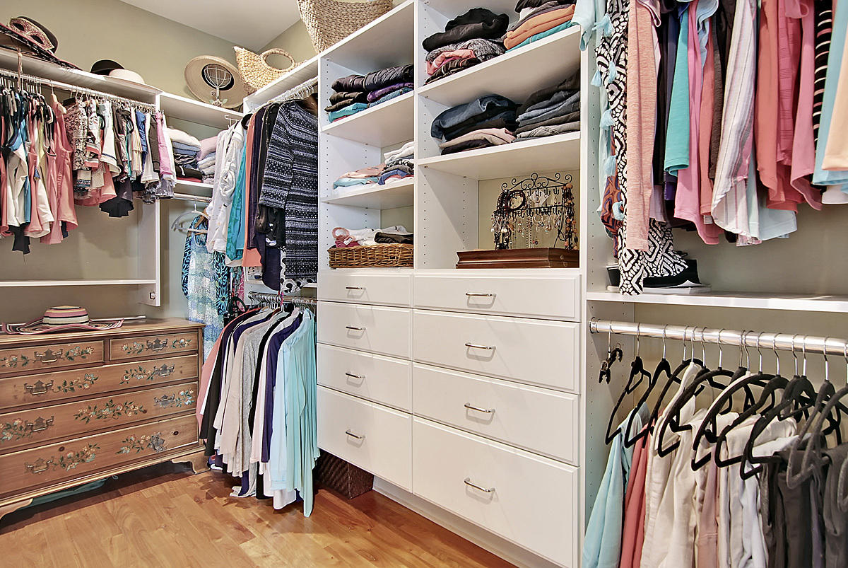 2525 Ballast Point Mount Pleasant, SC 29466 - Photo 31 of 95 2525 Ballast Pt hers closet