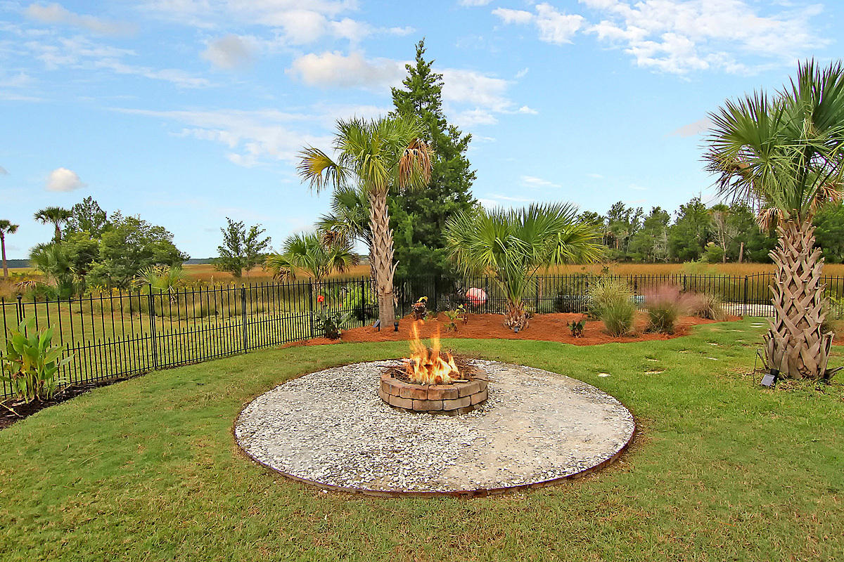 2525 Ballast Point Mount Pleasant, SC 29466 - Photo 60 of 95 2525 Ballast Pt firepit