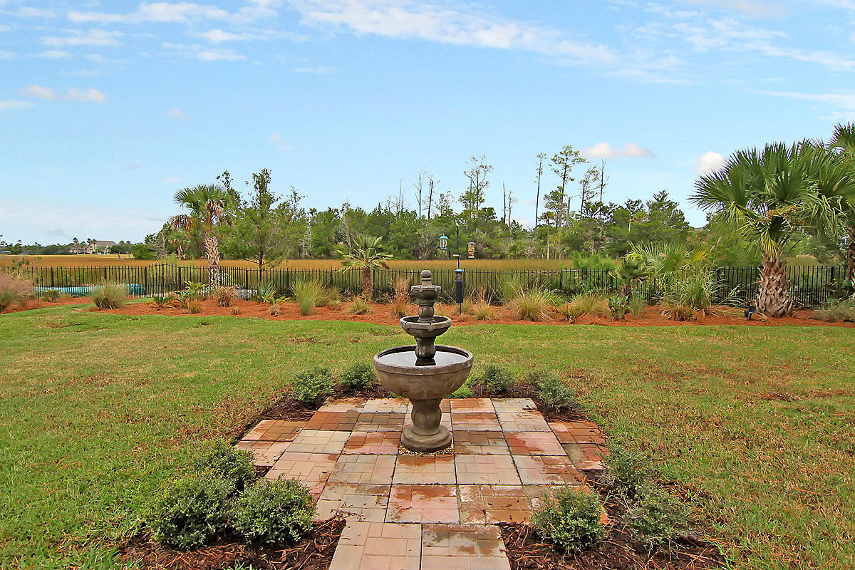 2525 Ballast Point Mount Pleasant, SC 29466 - Photo 79 of 95 2525 Ballast Pt fountain