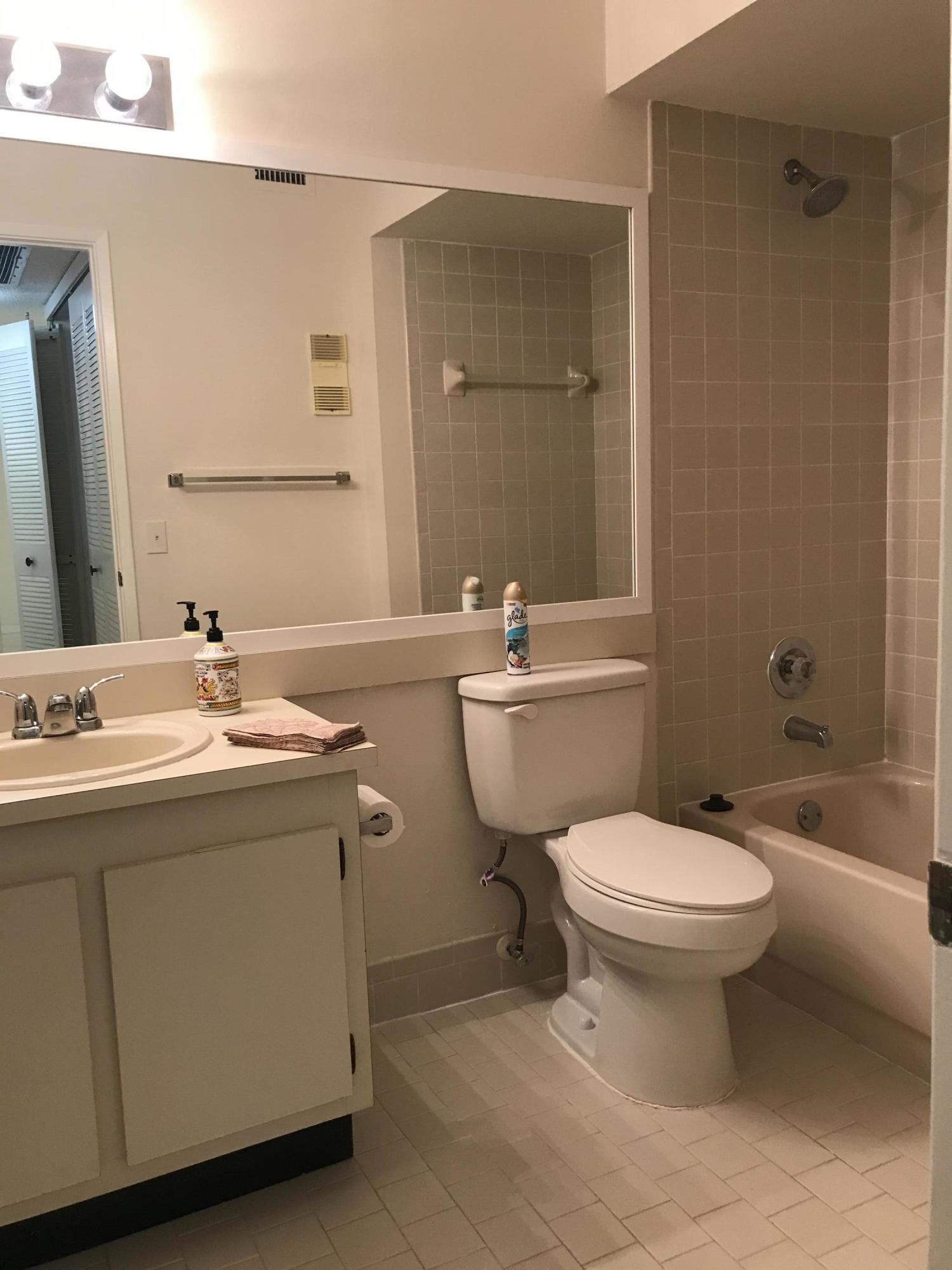 18711 Garbo Terrace, Unit 6 Boca Raton, FL 33496 - Photo 20 of 29 GUEST BA