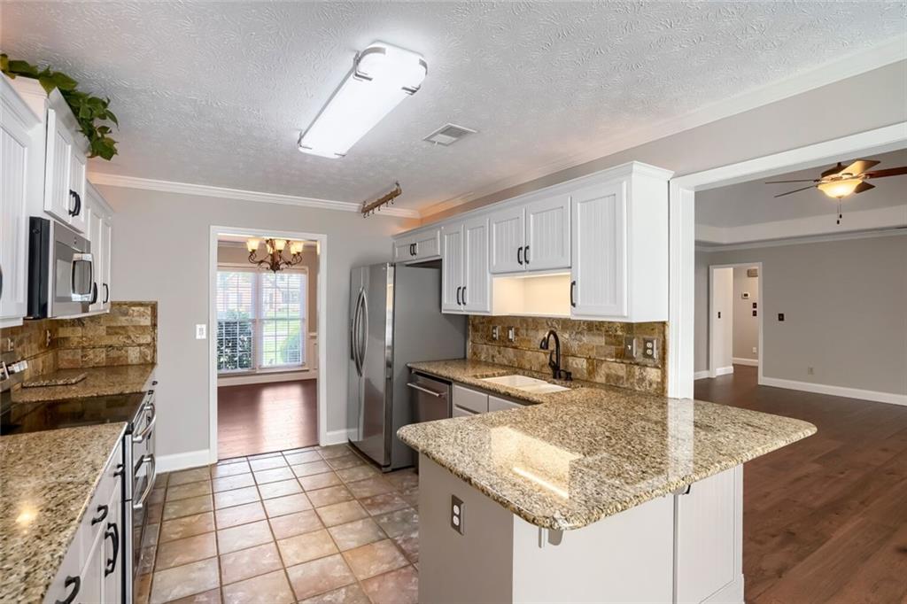 2855 Ashton Tree Court Dacula, GA 30019 - Photo 10 of 33