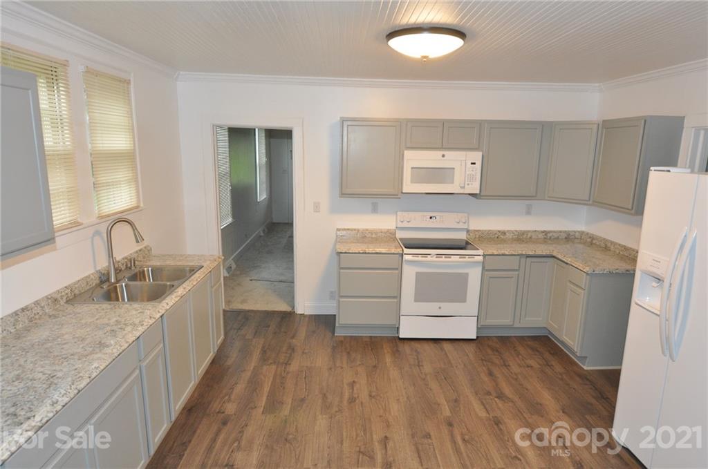 619 Still Street Chester, SC 29706 - Photo 3 of 16 Gallery Image 3