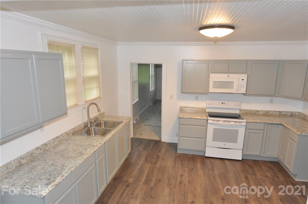 619 Still Street Chester, SC 29706 - Photo 4 of 16 Gallery Image 4