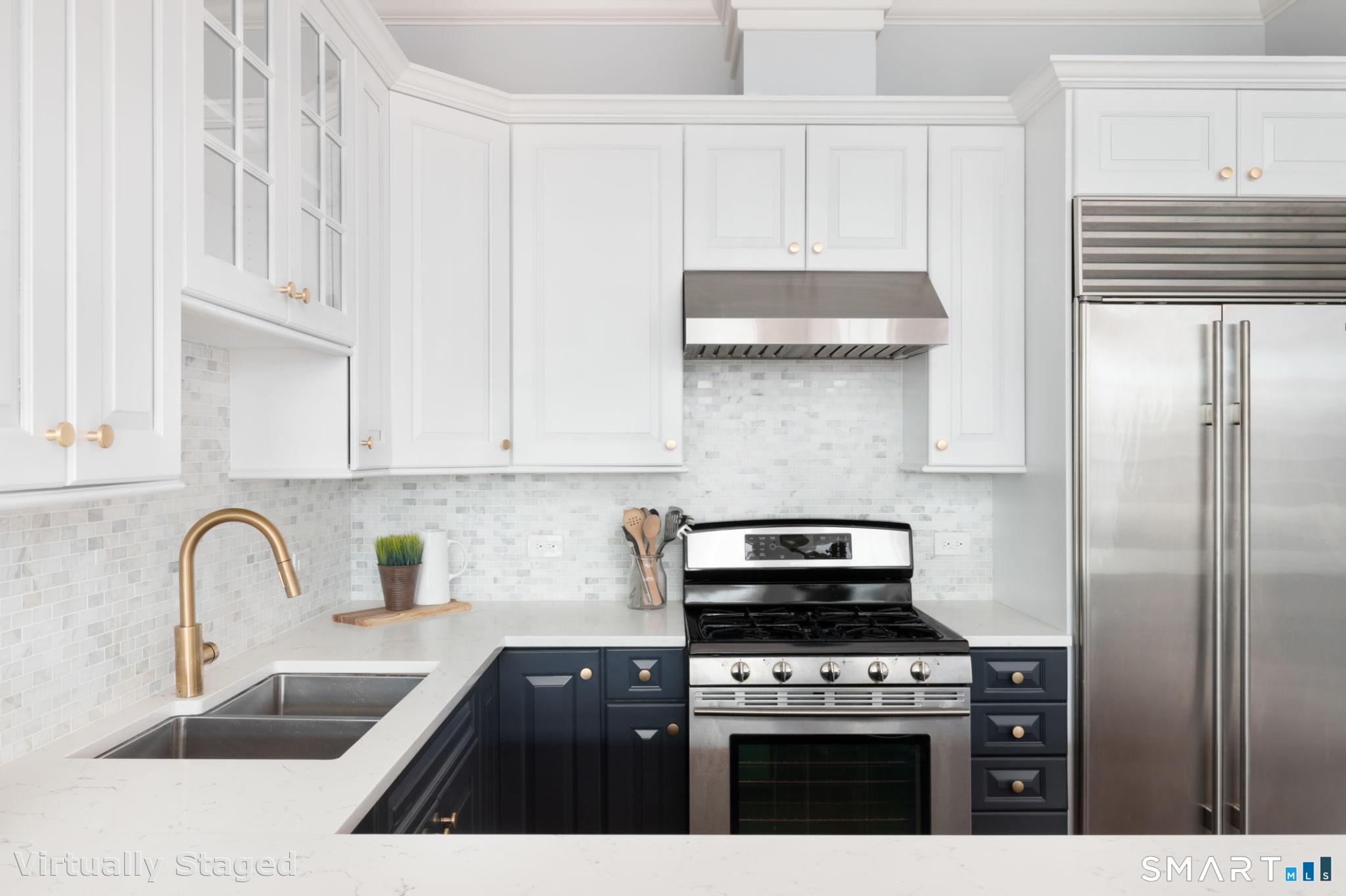 80 Roxbury Road East Lyme, CT 06357 - Photo 10 of 12