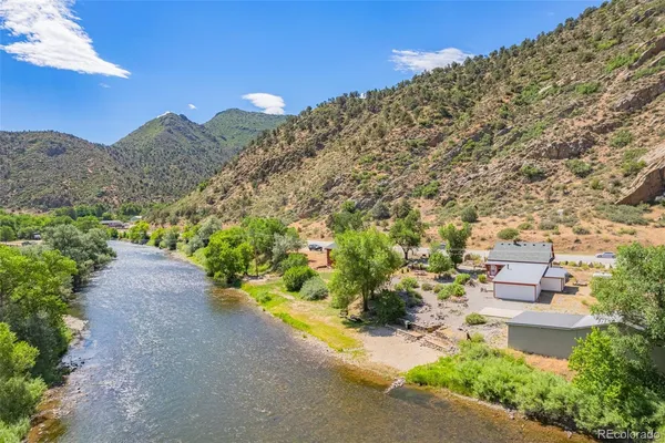 $698,000 | 19909 Us Highway, Cotopaxi, CO 81223