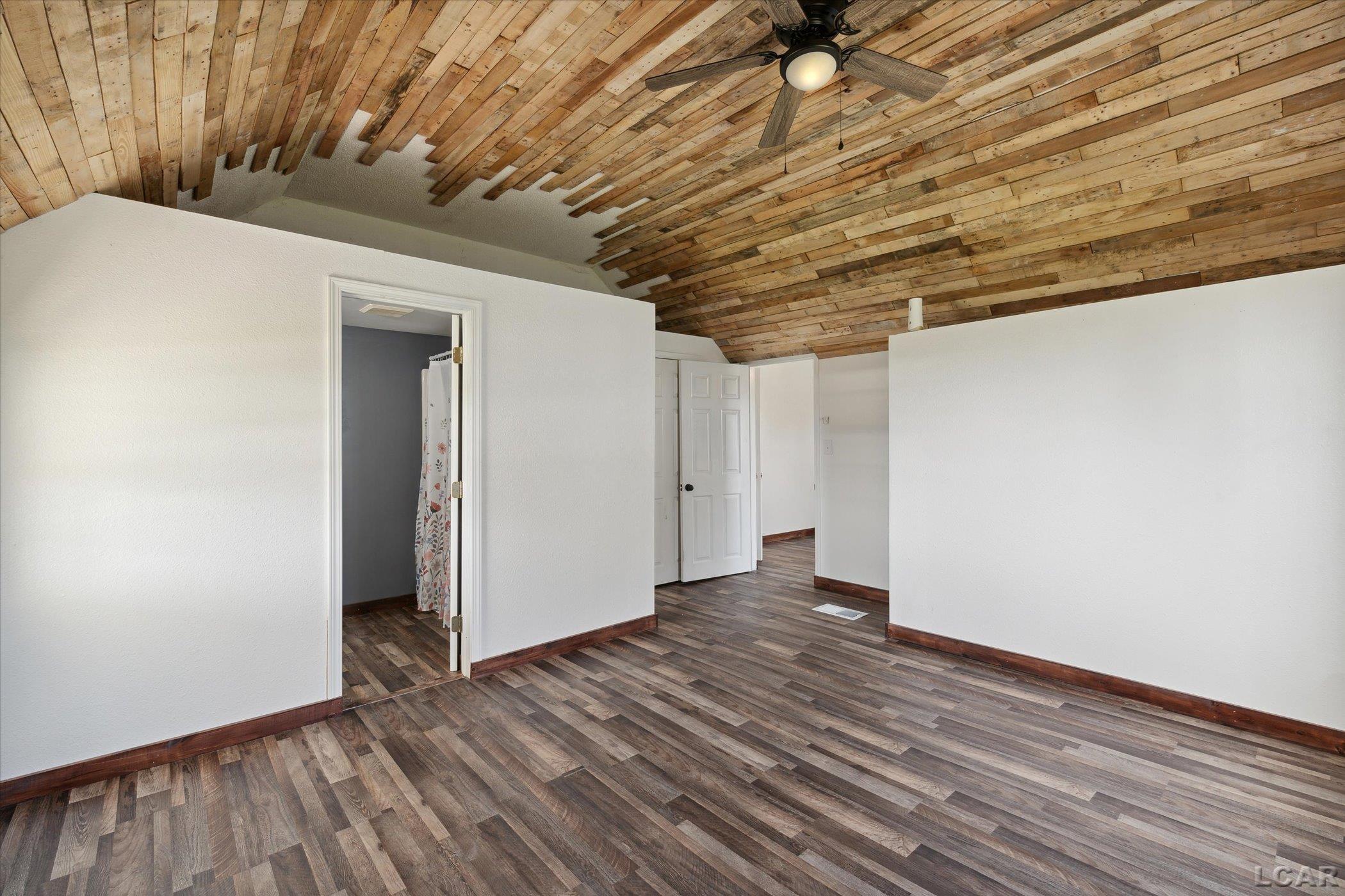 7174 West Cadmus Road Adrian, MI 49221 - Photo 16 of 30 50105971-16.JPG