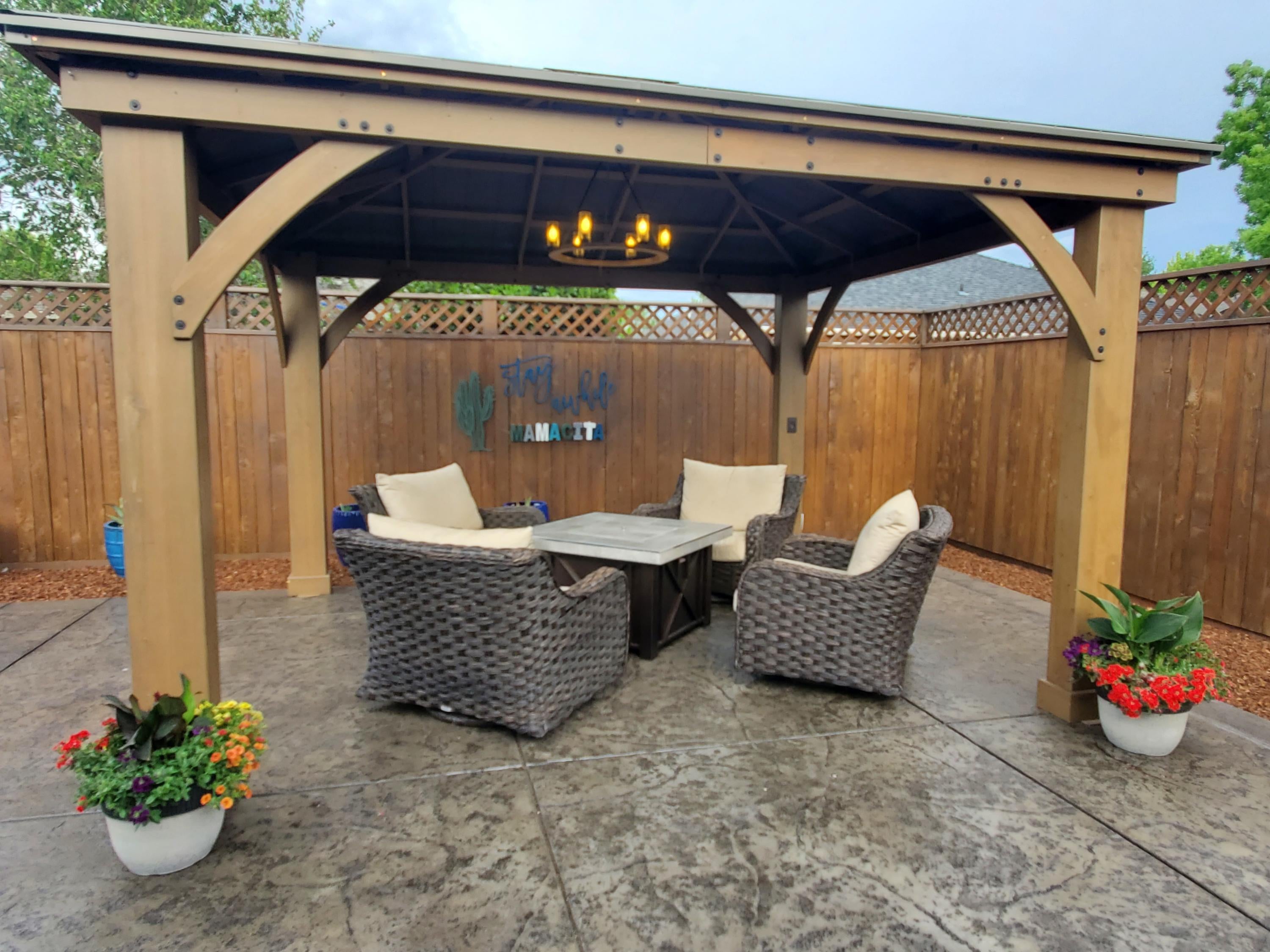 863 South Haskell Street Central Point, OR 97502 - Photo 34 of 38 Back Patio 3