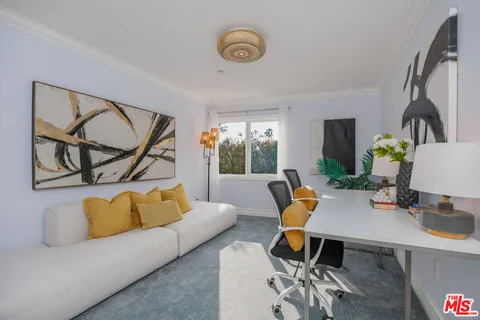 $1,389,000 | 10417 Louisiana Avenue, Unit PH4, Los Angeles, CA 90025