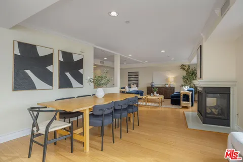 $1,389,000 | 10417 Louisiana Avenue, Unit PH4, Los Angeles, CA 90025