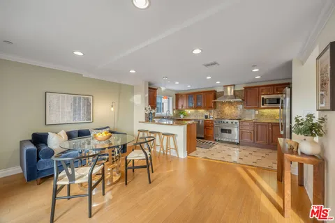 $1,389,000 | 10417 Louisiana Avenue, Unit PH4, Los Angeles, CA 90025