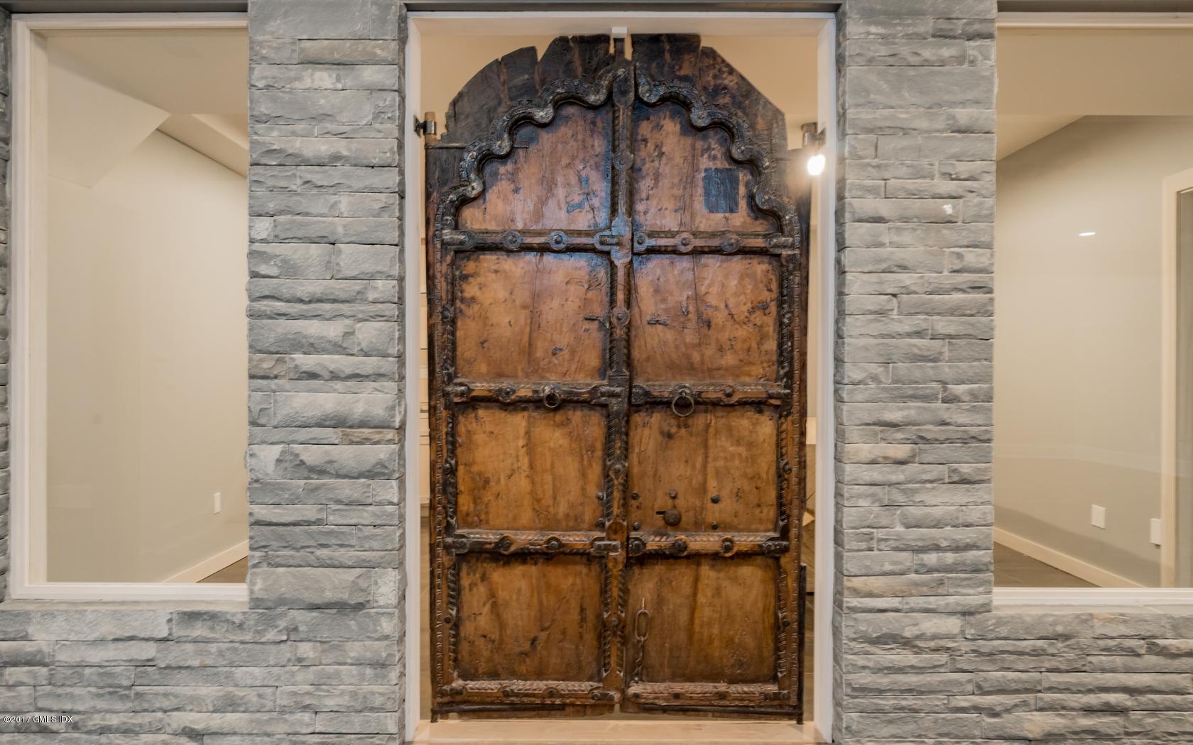 171 Cognewaugh Road Cos Cob, CT 06807 - Photo 24 of 31 a view of a small room