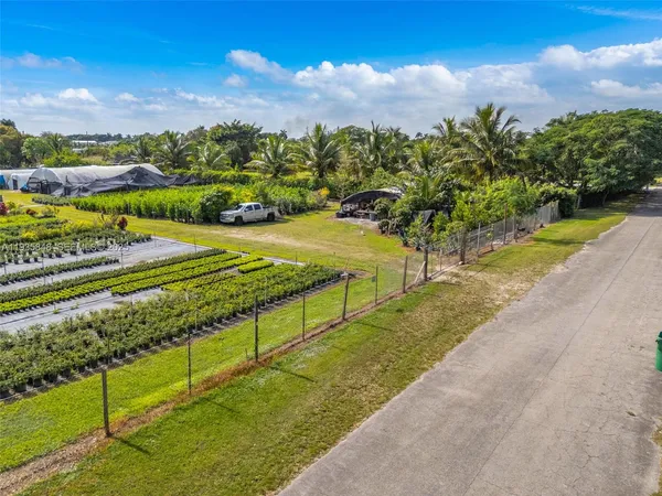 $430,000 | 194-xx Southwest 204th Street, Miami, FL 33187