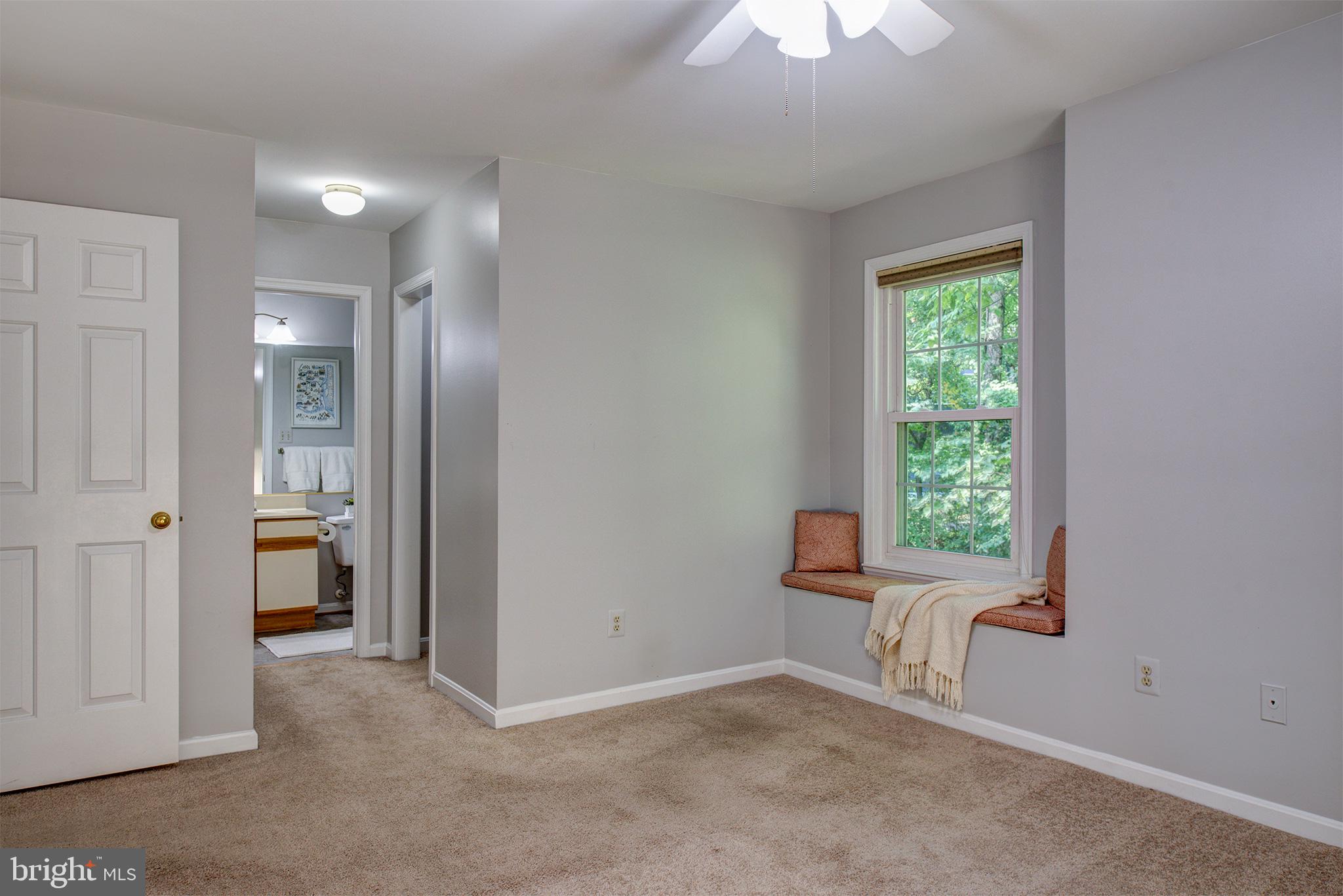 2217 Lovedale Lane, Unit J Reston, VA 20191 - Photo 20 of 33