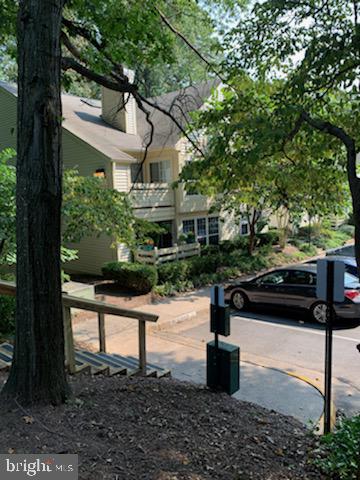 2217 Lovedale Lane, Unit J Reston, VA 20191 - Photo 28 of 33 Stairs to pool and tennis just steps away