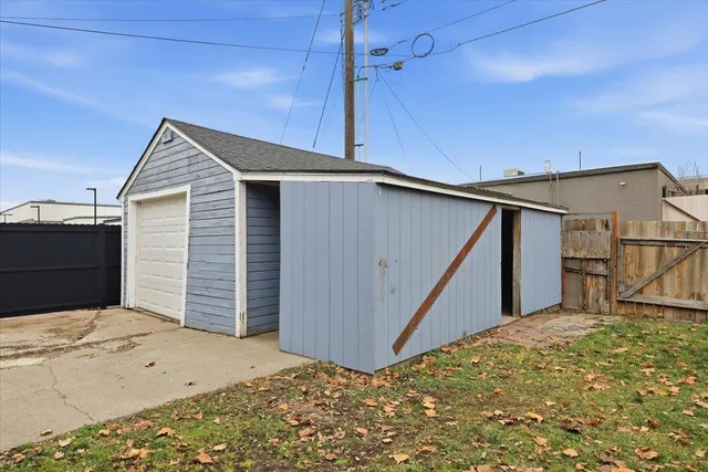 $305,000 | 37 East Hoffman Avenue, Spokane, WA 99207