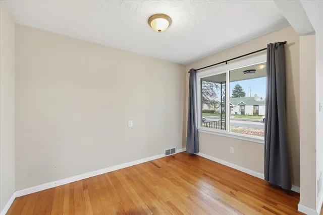 $305,000 | 37 East Hoffman Avenue, Spokane, WA 99207