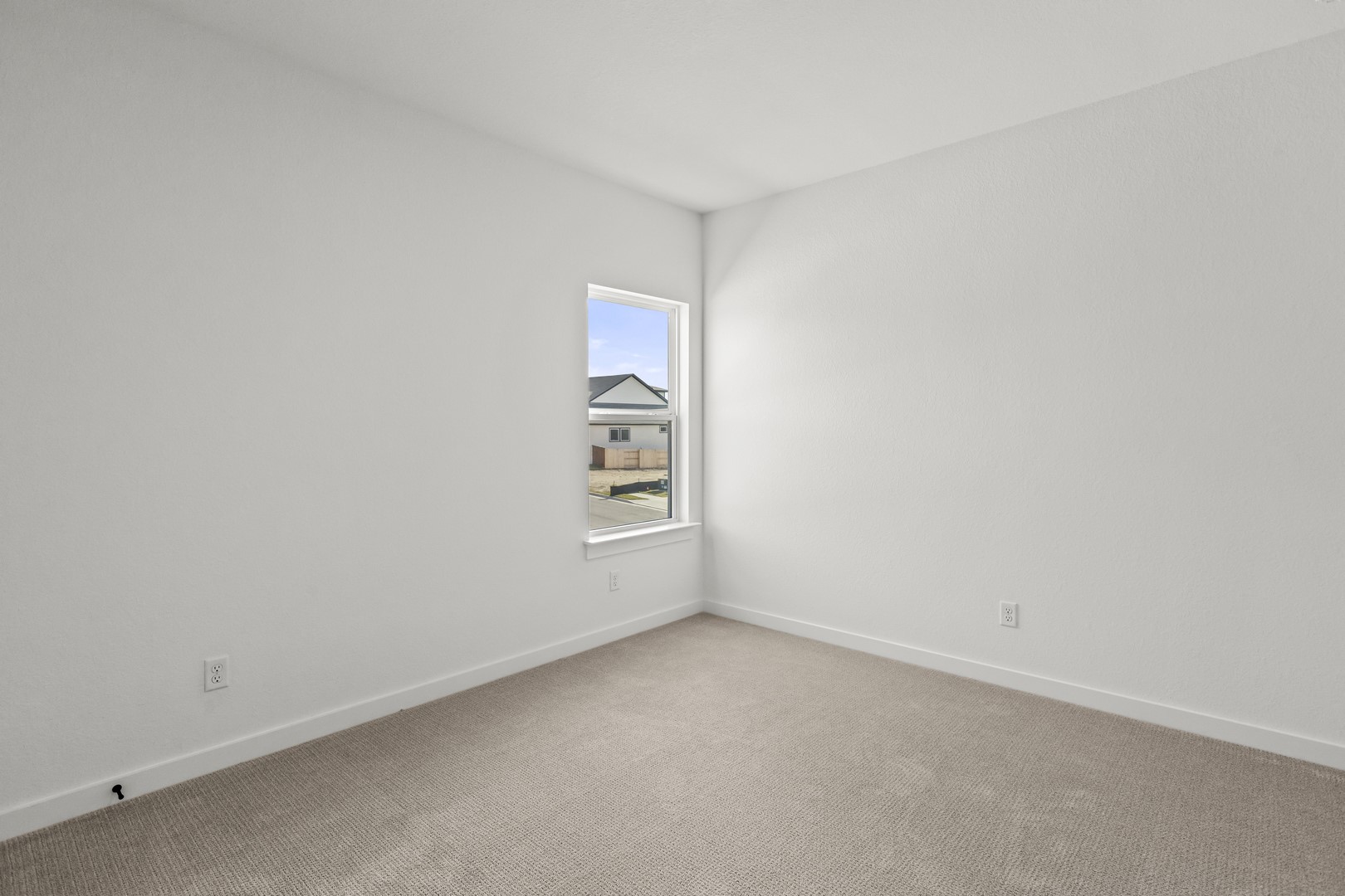 783 Iron Willow Loop Dripping Springs, TX 78620 - Photo 21 of 28 a view of room and window