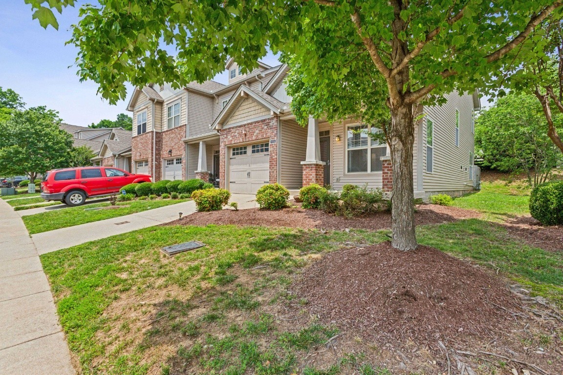 516 Griffin Circle Hermitage, TN 37076 - Photo 2 of 30