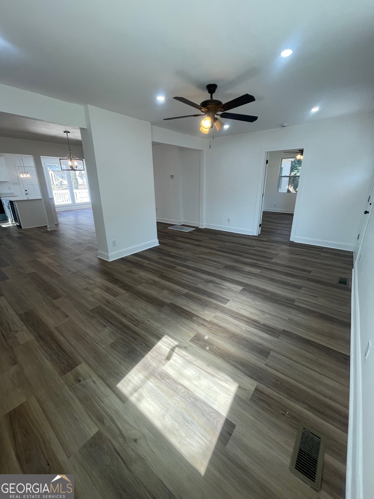 562 Marjorie Place Macon, GA 31204 - Photo 2 of 22